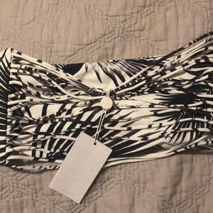 NWT Mikoh bathing suit top